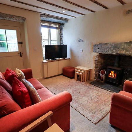 Penny Red Cottage Ambleside Ngoại thất bức ảnh